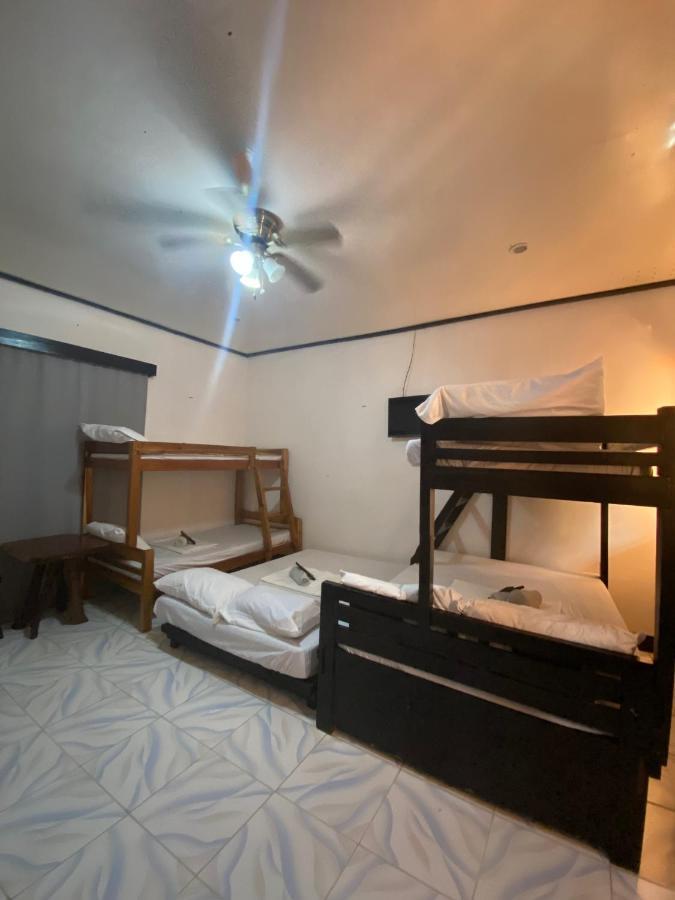 Mia Affordable Rooms Эль-Нидо Экстерьер фото