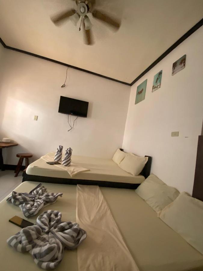 Mia Affordable Rooms Эль-Нидо Экстерьер фото