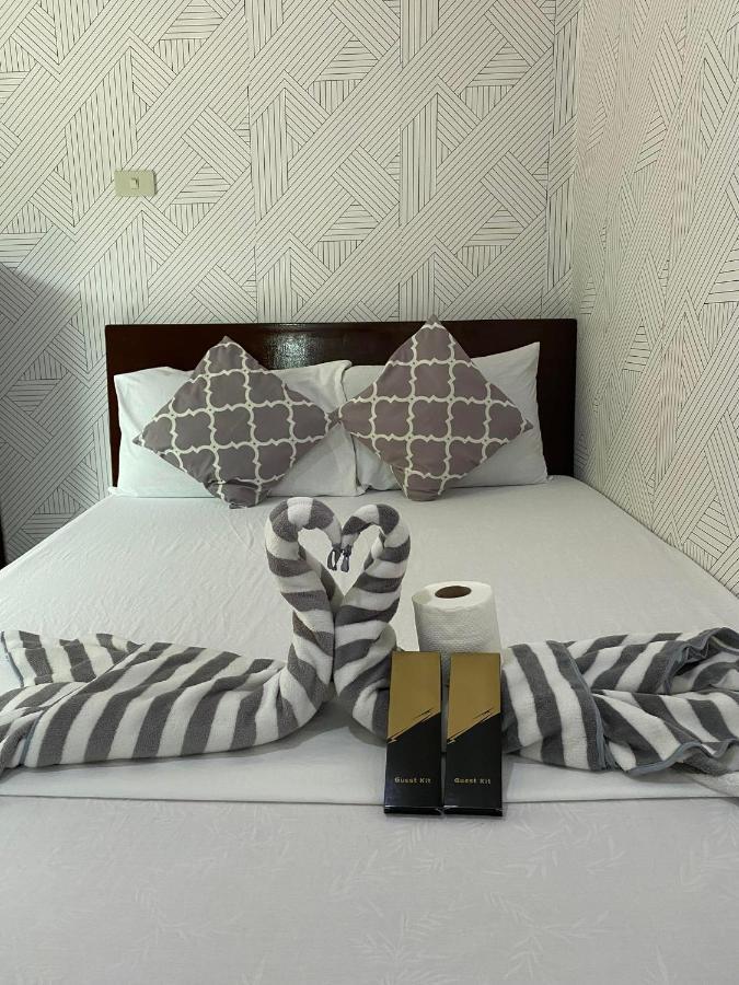 Mia Affordable Rooms Эль-Нидо Экстерьер фото