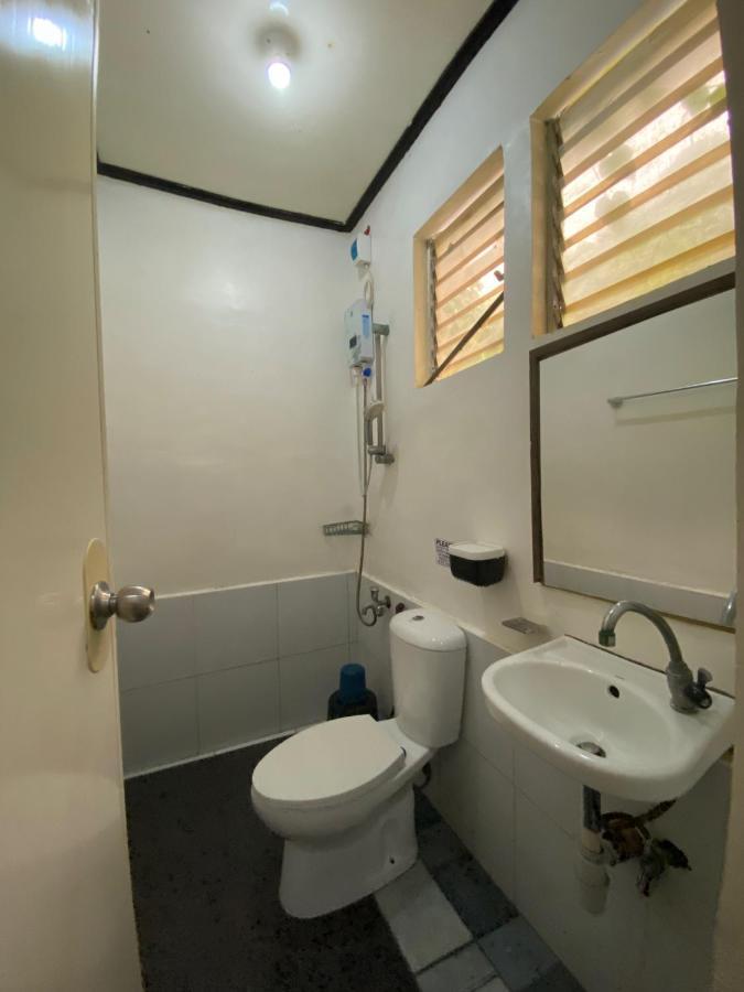 Mia Affordable Rooms Эль-Нидо Экстерьер фото